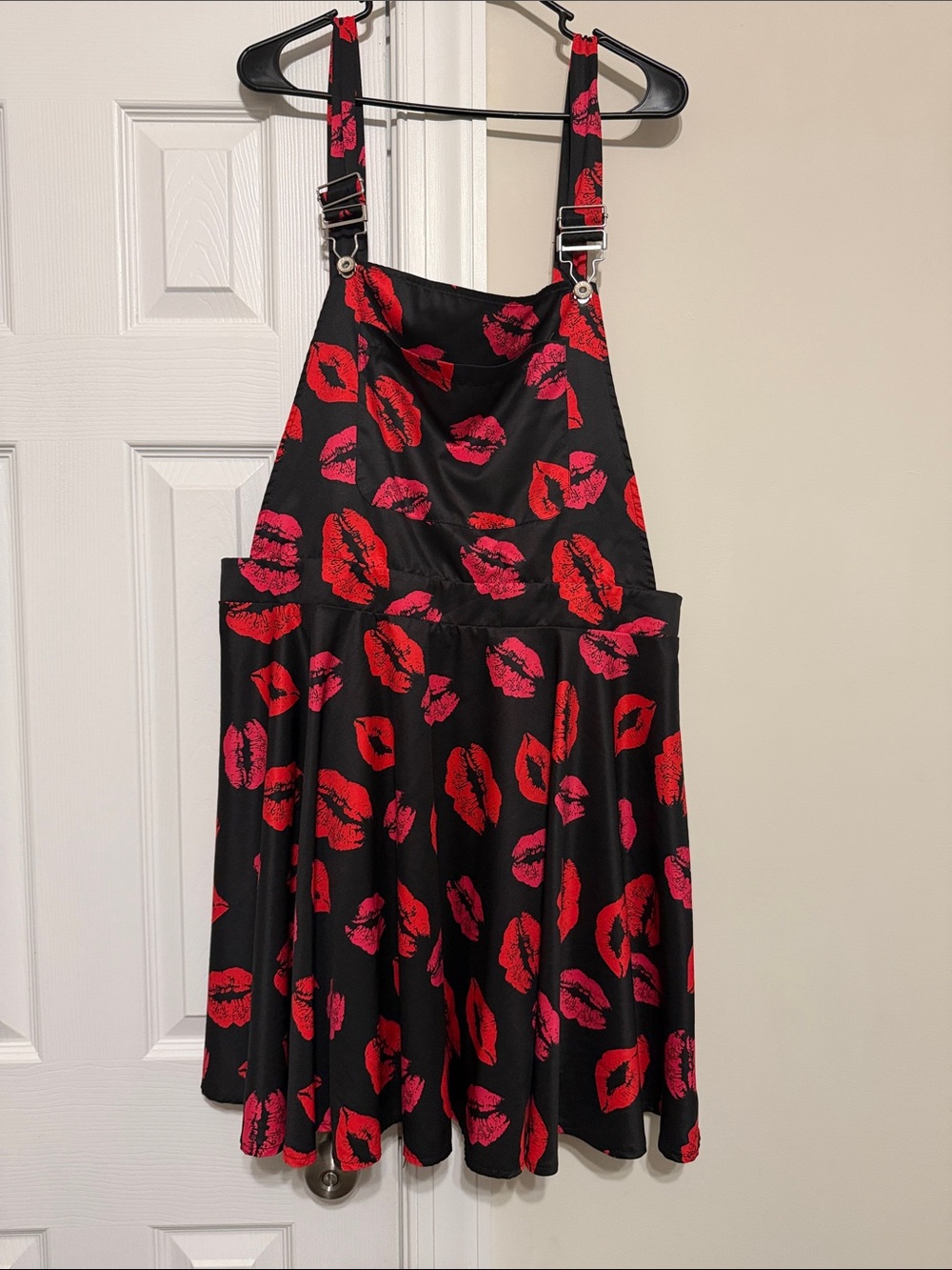 SHEIN Black Mini Overall Dress with Red Lip Print 20/ 4X